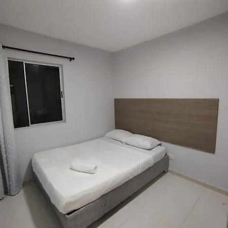 Piso 23 , Vista Al Mar Espectacular Apartamento